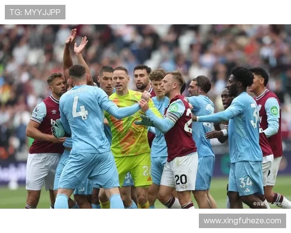 五大联赛激战正酣 欧洲顶级足球俱乐部争夺冠军荣耀 赛季战况回顾与前瞻分析