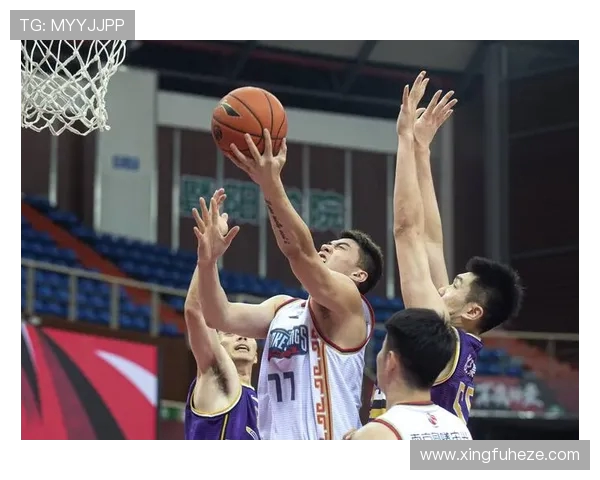 南京同曦对阵深圳篮球比赛直播全程回顾与精彩瞬间分析